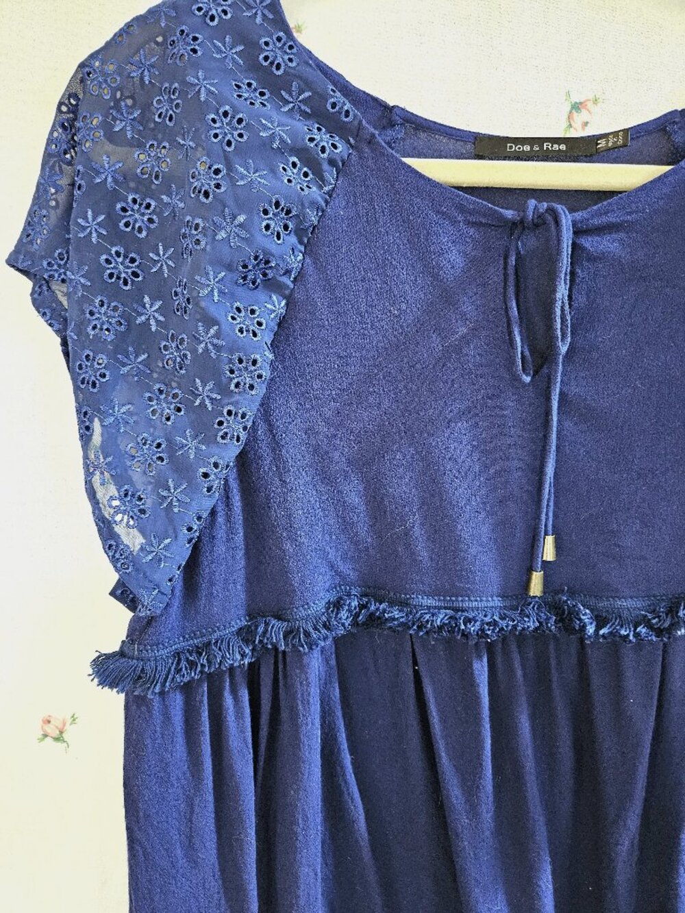 Doe & Rae Blue Blouse Size M - Picture 2 of 4